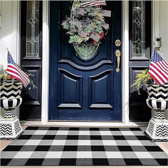 Buffalo Plaid Outdoor Rug 27.5x43 Hand-Woven Front Door Mat, Machine Washable - Picture 7 of 7